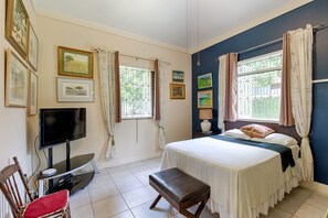 Junior Suite | Pillowtop beds, individually decorated, individually furnished