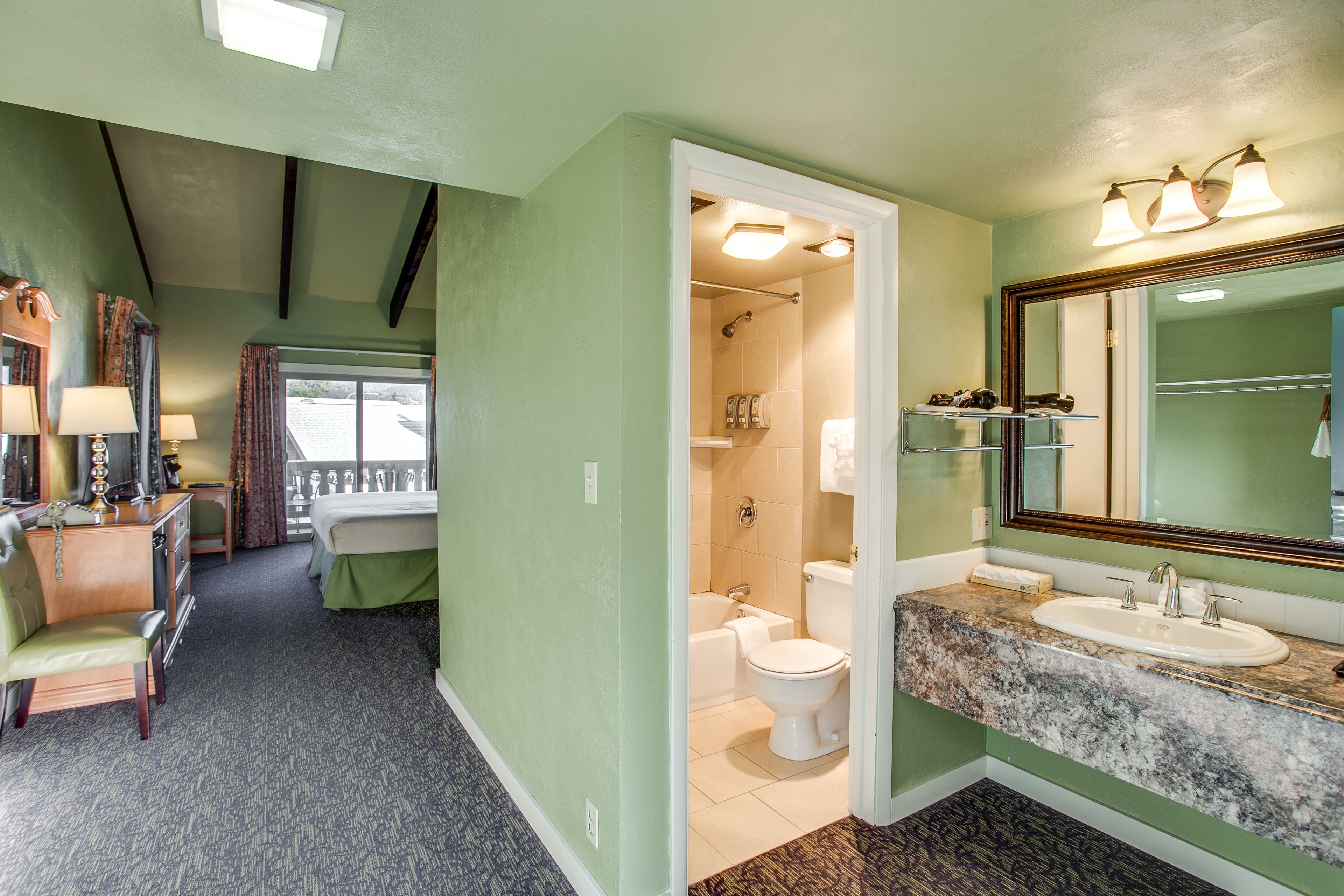 Photo - Der Ritterhof Inn