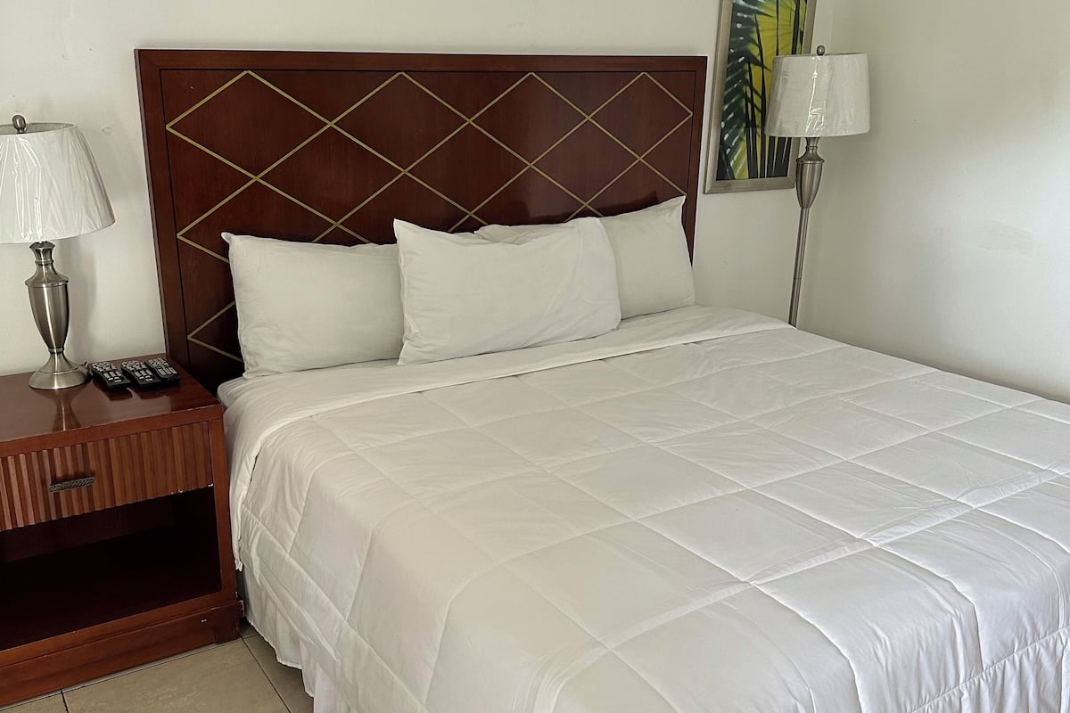 double room, 1 double bed | 1 bedroom, free wifi, bed sheets