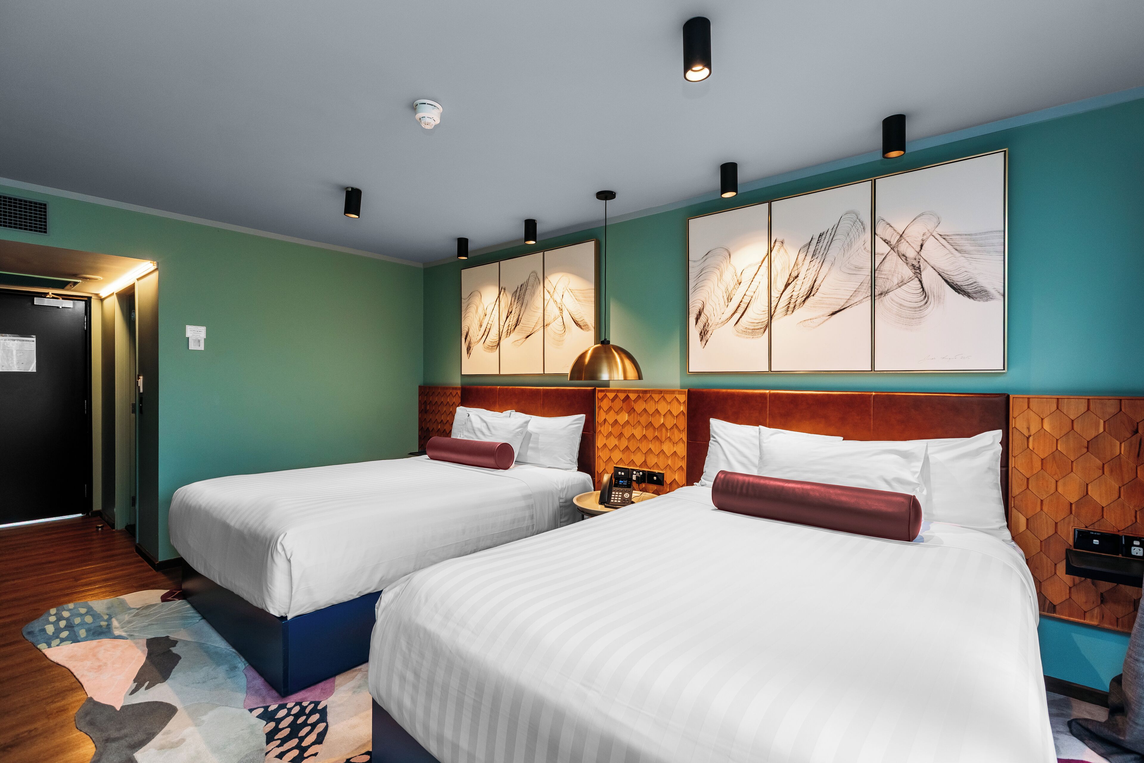 habitat room 2 queen beds | view from room