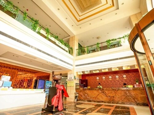GreenTree Inn Qingdao Wuyishan Road JUSCO Shopping Mall Hotel