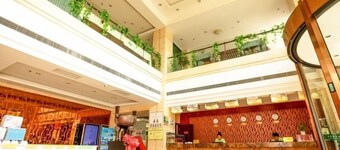GreenTree Inn Qingdao Wuyishan Road JUSCO Shopping Mall Hotel