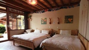 Room - Nirvana Guesthouse (Lijiang)