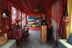 Khu sảnh