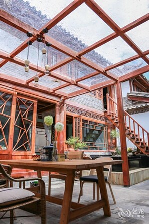 Interior - Nirvana Guesthouse (Lijiang)