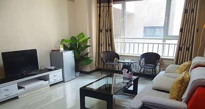 Zhonggulou Apartment Hotel