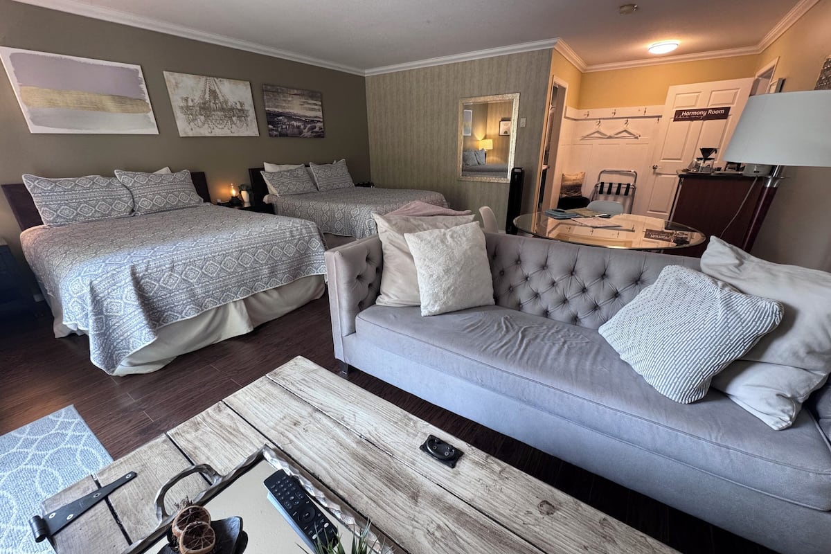Harmony Room