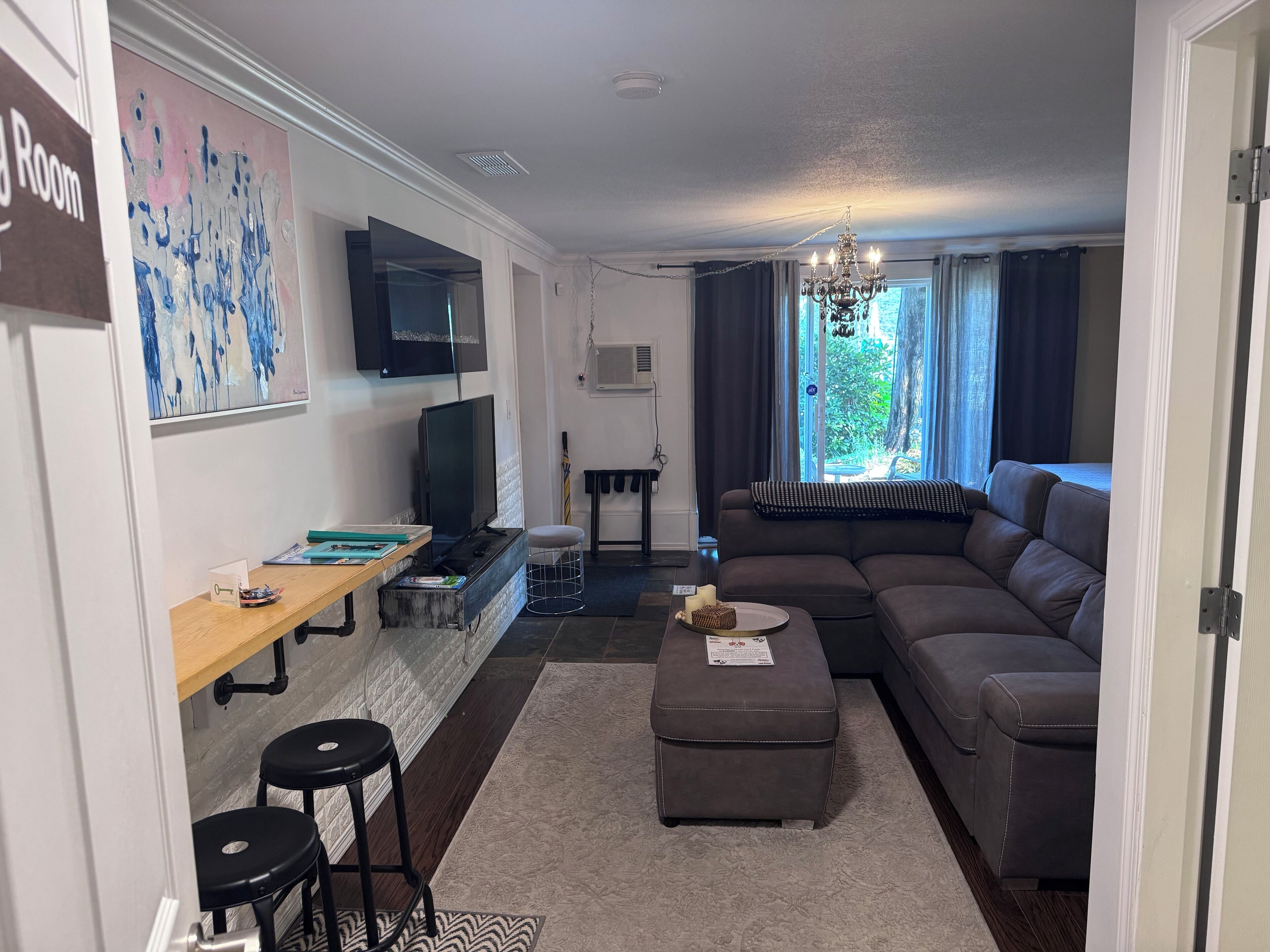 Serenity Room | 1 bedroom, premium bedding, minibar, desk