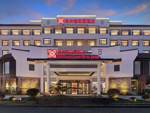 Exterior - Hilton Garden Inn Huangshan Scenic Area South Gate (Huangshan)