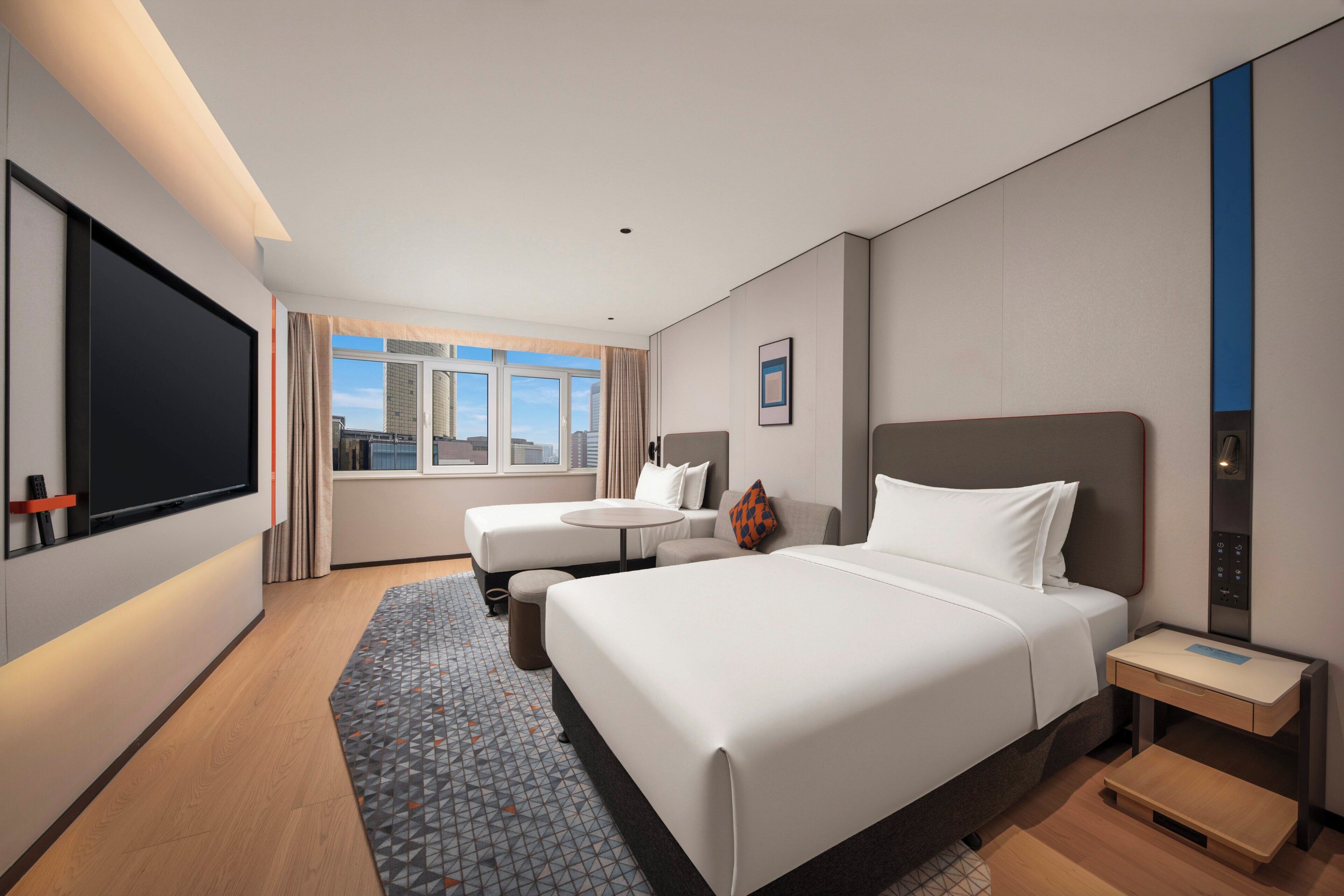 Quarto standard, várias camas, vista para a cidade