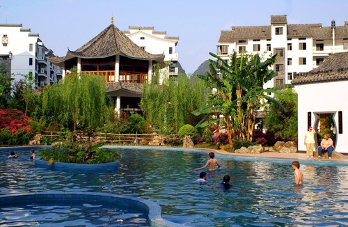 Jasper International Hotel