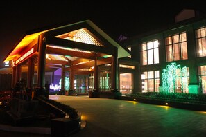 Ngoại thất