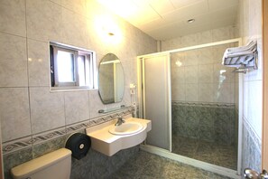 Bathroom - Seashell Bay Hotel (Hengchun)