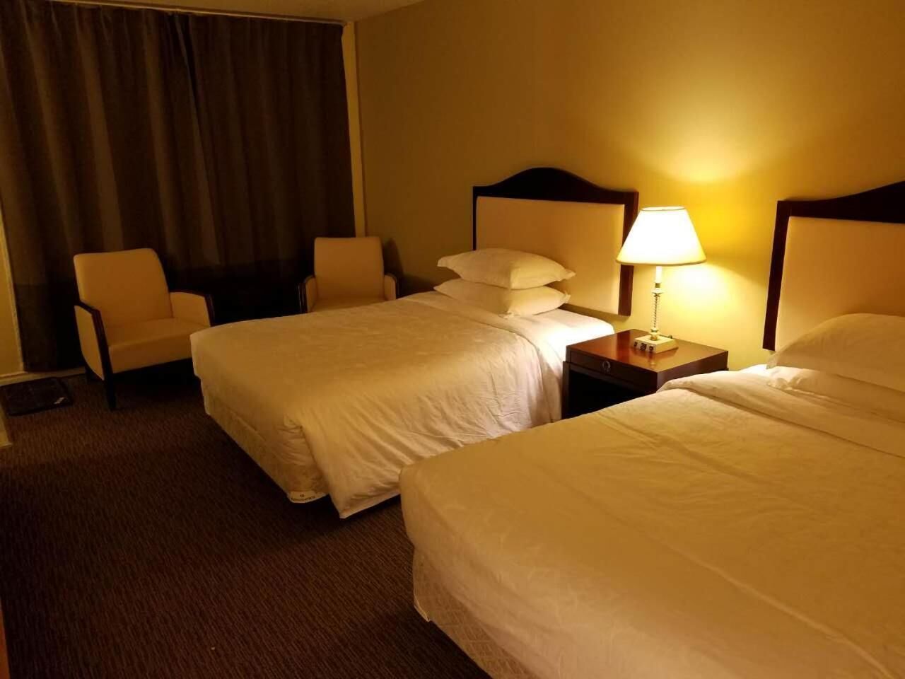 Frette Italian sheets, premium bedding, pillowtop beds