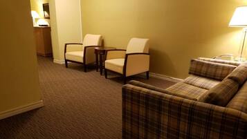 Royal Suite, 2 Bedrooms, Ensuite, Ground Floor | Frette Italian sheets, premium bedding, pillowtop beds