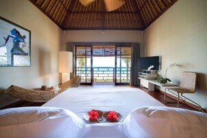 Vila superluxo, 5 quartos, piscina particular, de frente para a praia | Vista para praia/oceano