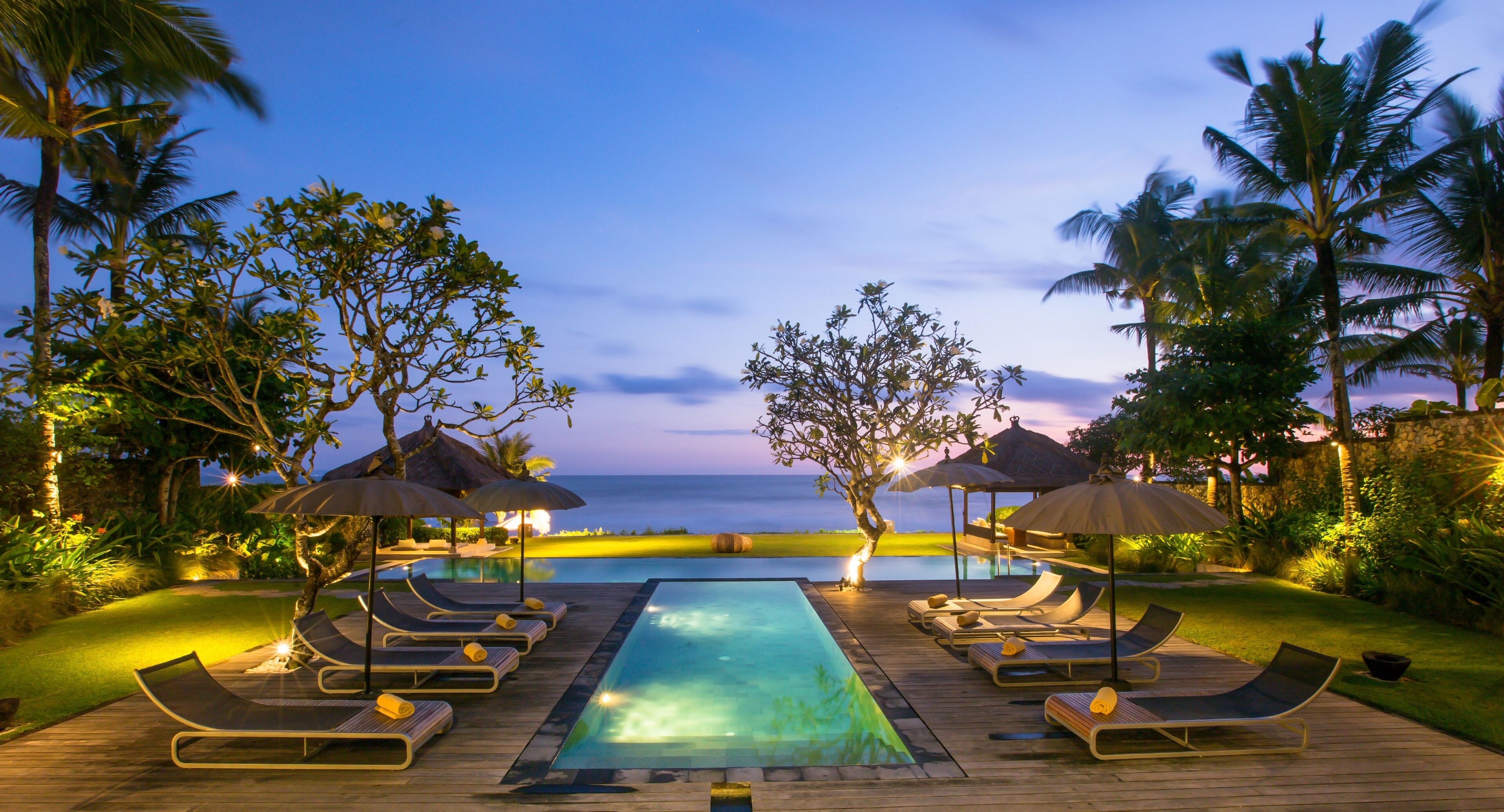 2 outdoor pools, pool umbrellas, sun loungers