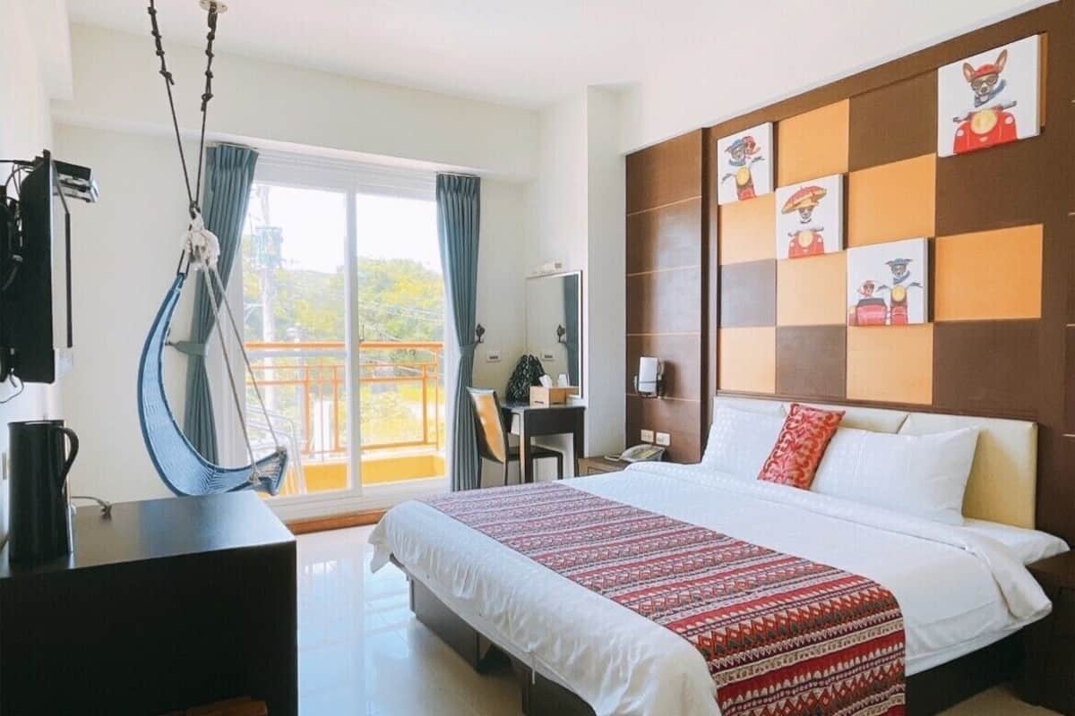 Deluxe Double Room | Peralatan tempat tidur premium, langsir/tirai gelap terus