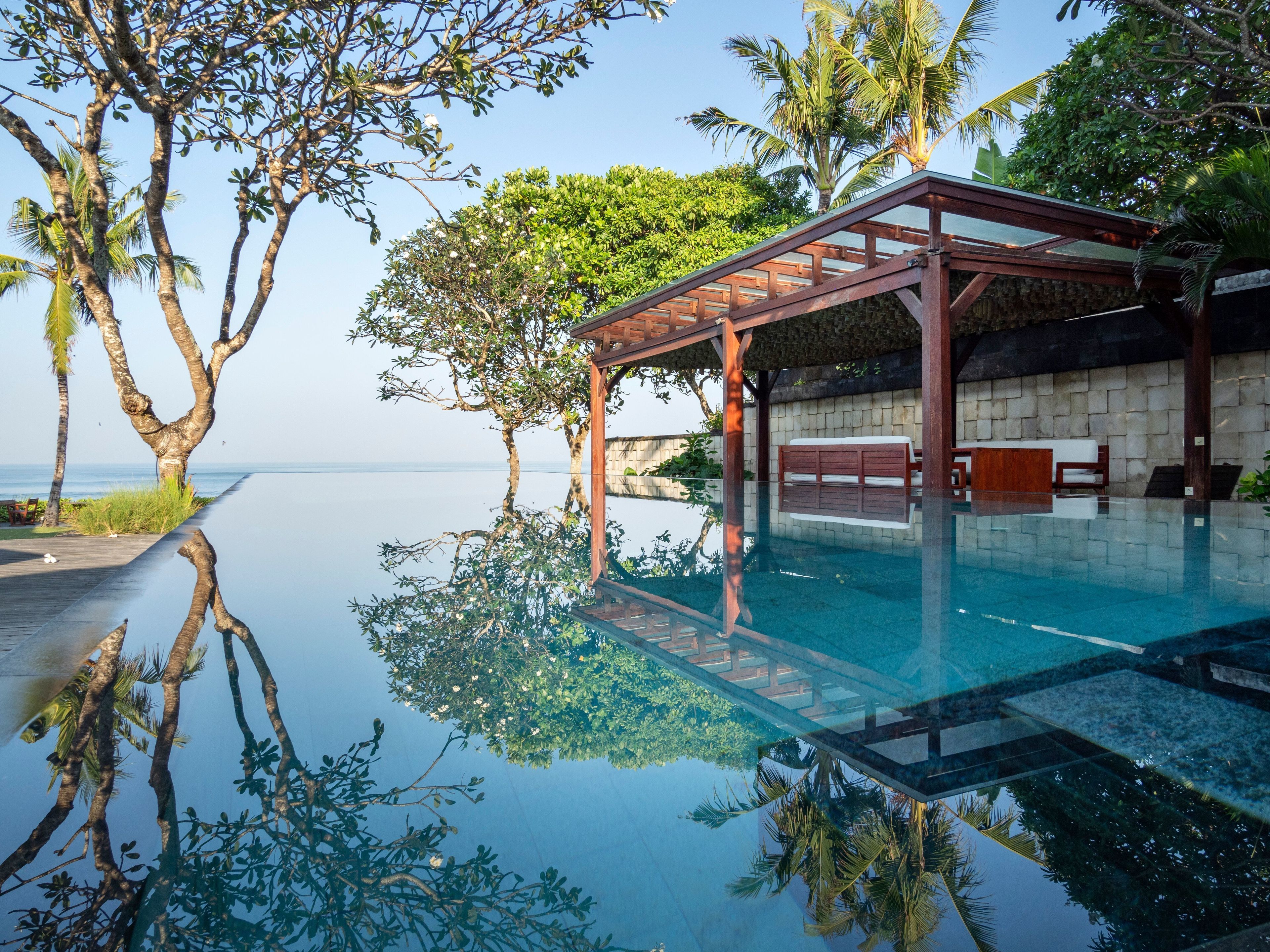 Outdoor pool, pool umbrellas, sun loungers