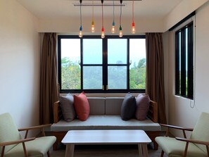 Premium bedding, down duvets, in-room safe, desk - Beras Manor Kenting (Hengchun)