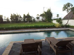 Indoor pool, outdoor pool - Yamari Villa (Senggigi)