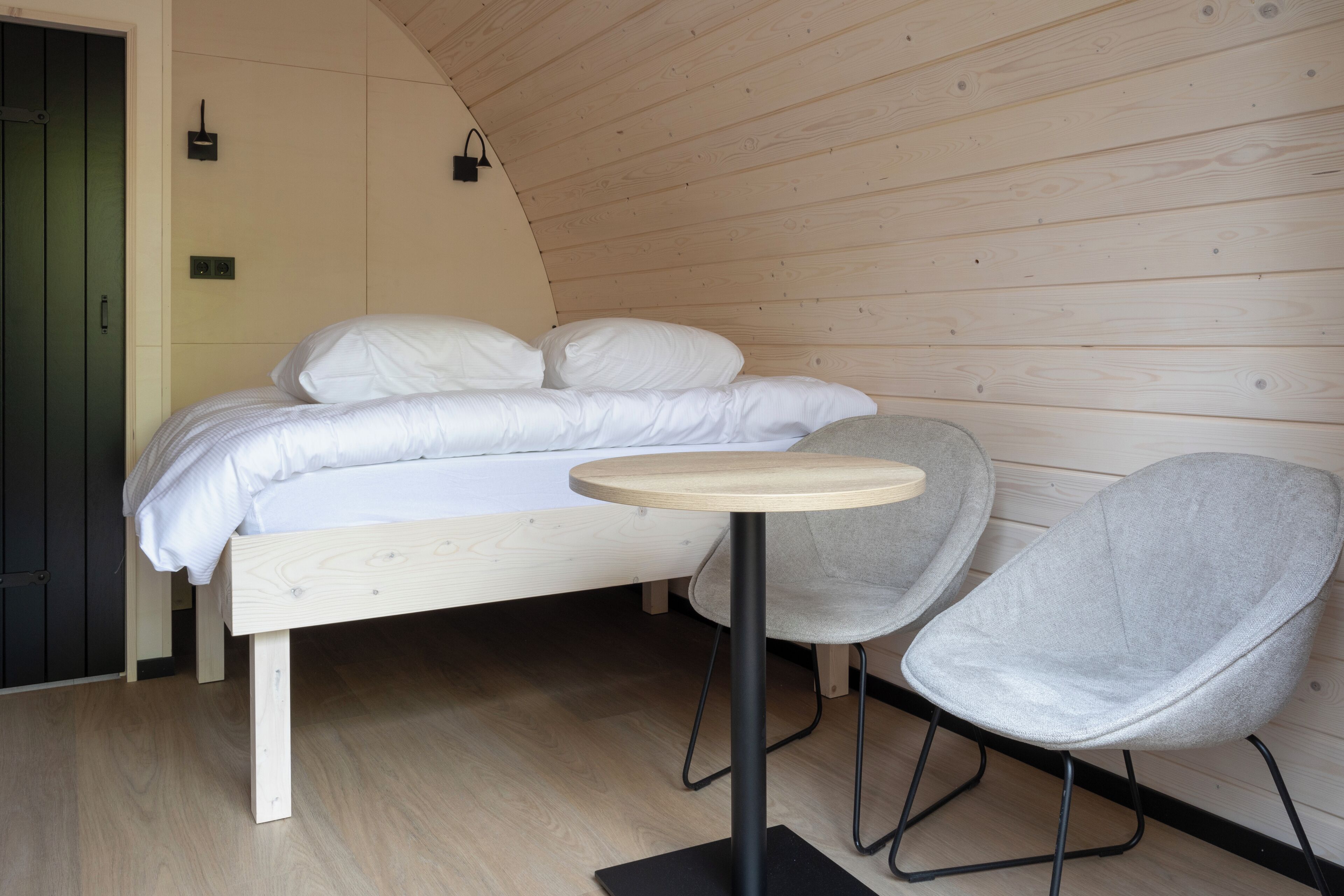 Huisje | Geluiddichte muren, gratis wifi, beddengoed