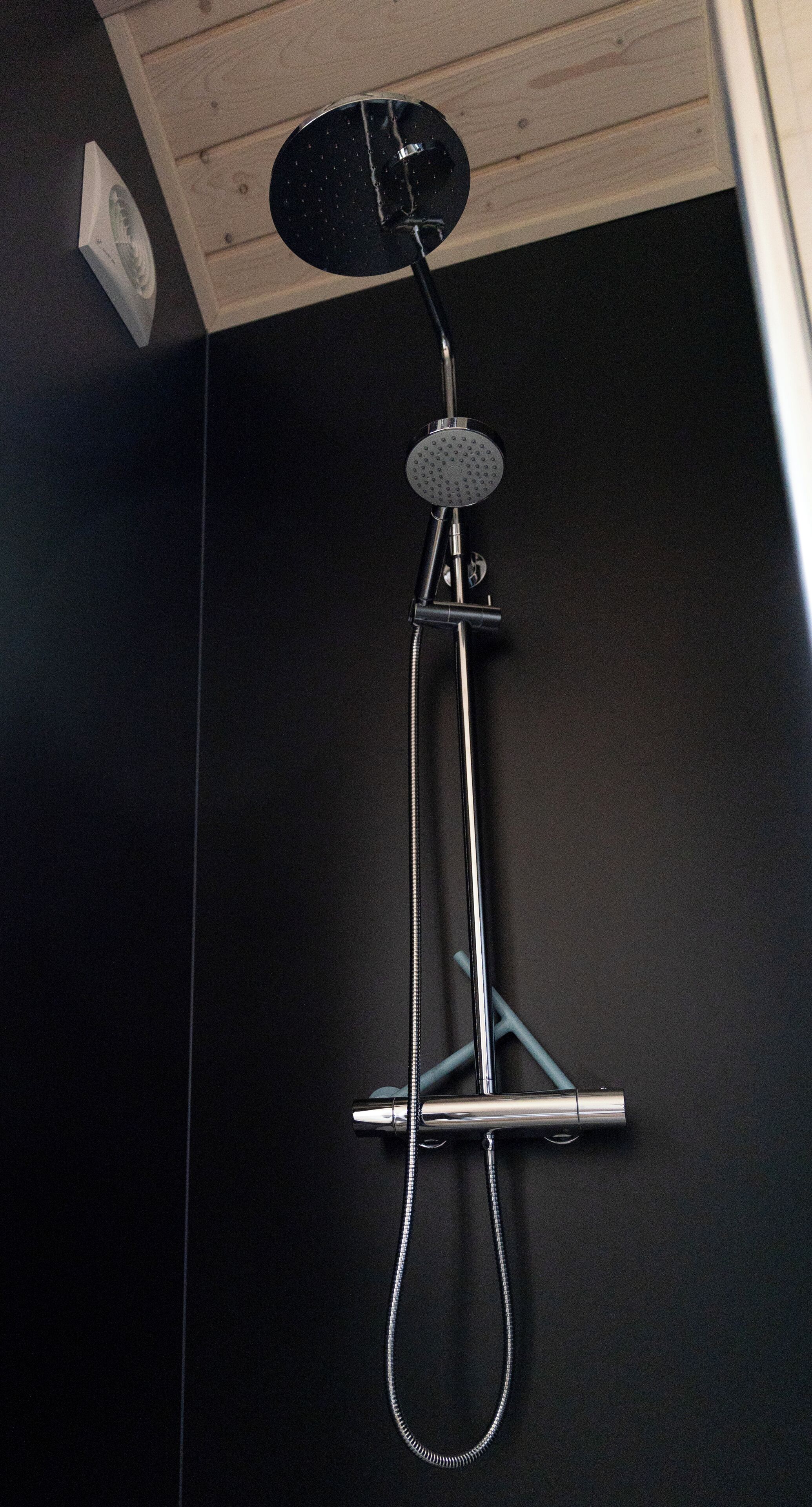 cabin | bathroom | shower, hair dryer, towels