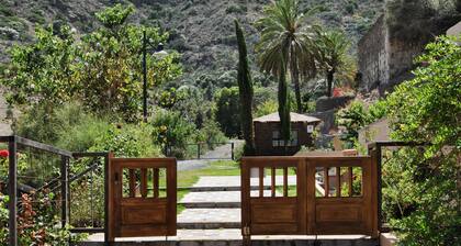 Hotel Rural El Mondalón