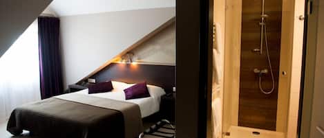 Chambre Double Queen | Literie hypoallergénique, minibar, bureau, Wi-Fi gratuit