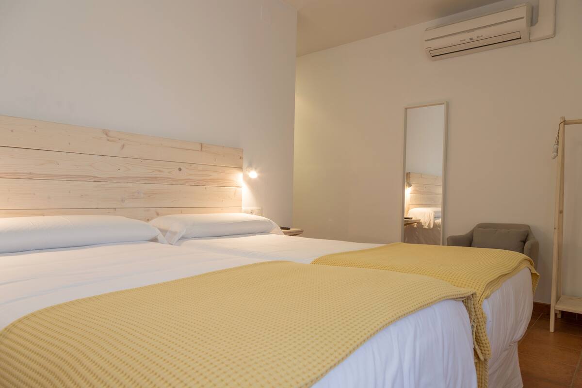 twin room | 1 bedroom, down duvets, free cots/infant beds, free wifi