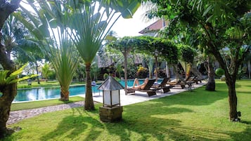 Khuôn viên nơi lưu trú