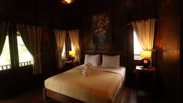 Double Bungalow, Garden View | Coffres-forts dans les chambres, bureau, Wi-Fi gratuit, draps fournis