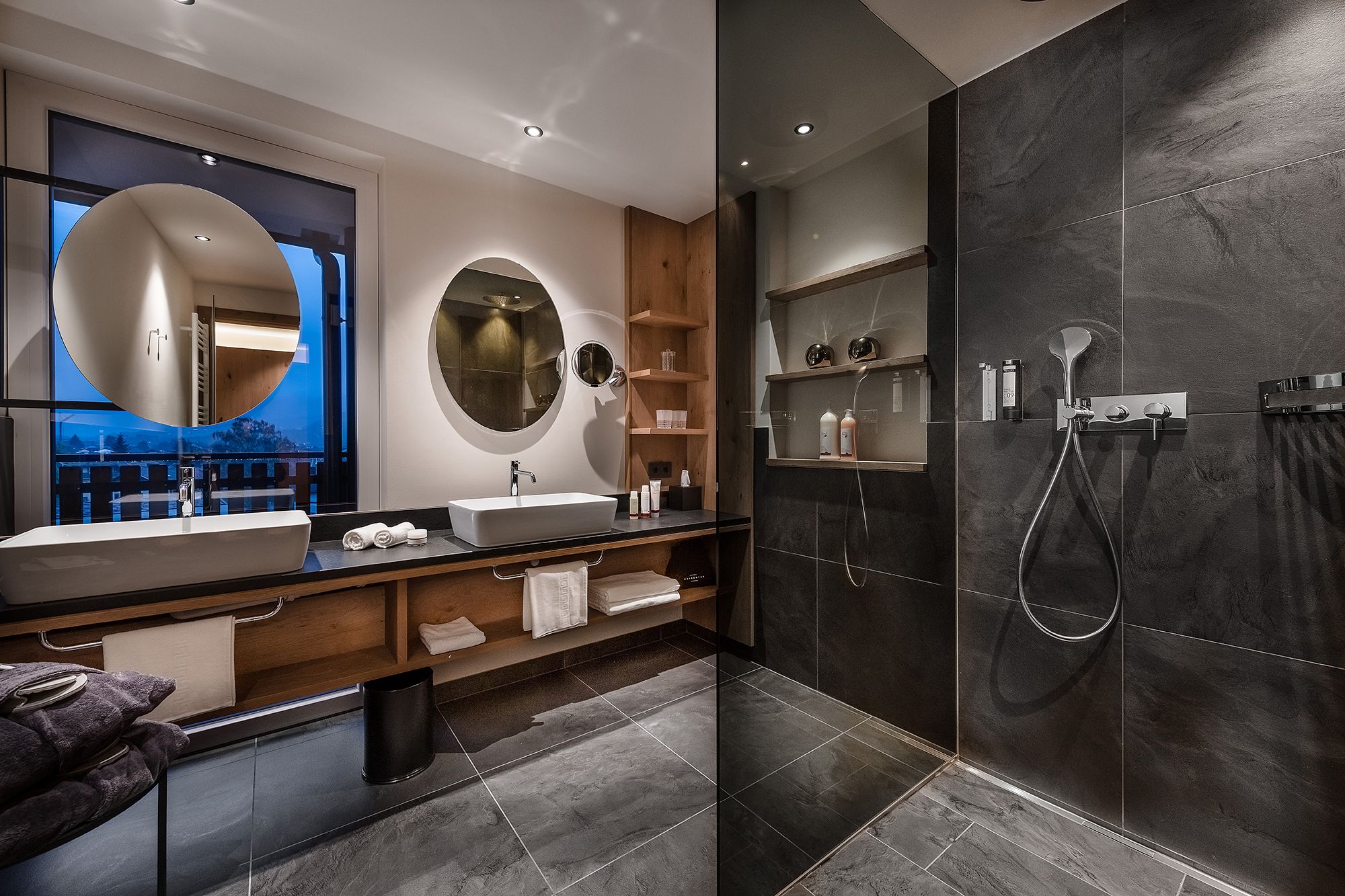 Bathroom shower
