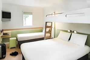 Family Room | Desk, free cots/infant beds, rollaway beds, free WiFi