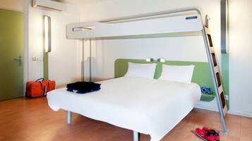 Standard Triple Room | Desk, free cribs/infant beds, rollaway beds, free WiFi