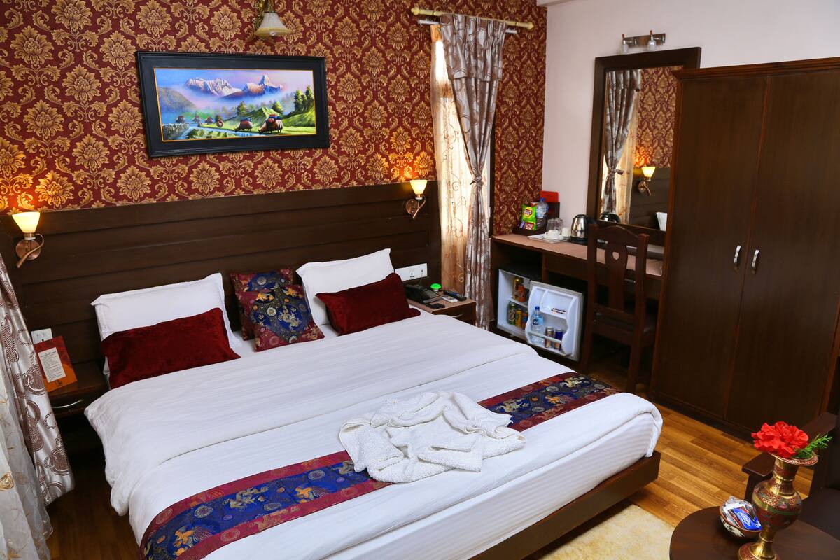 Quarto casal luxo, 1 cama King, vista para a cidade