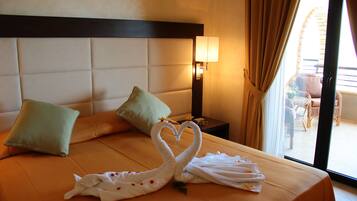 Superior Double Room | In-room safe, desk, bed sheets