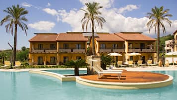 Seasonal outdoor pool