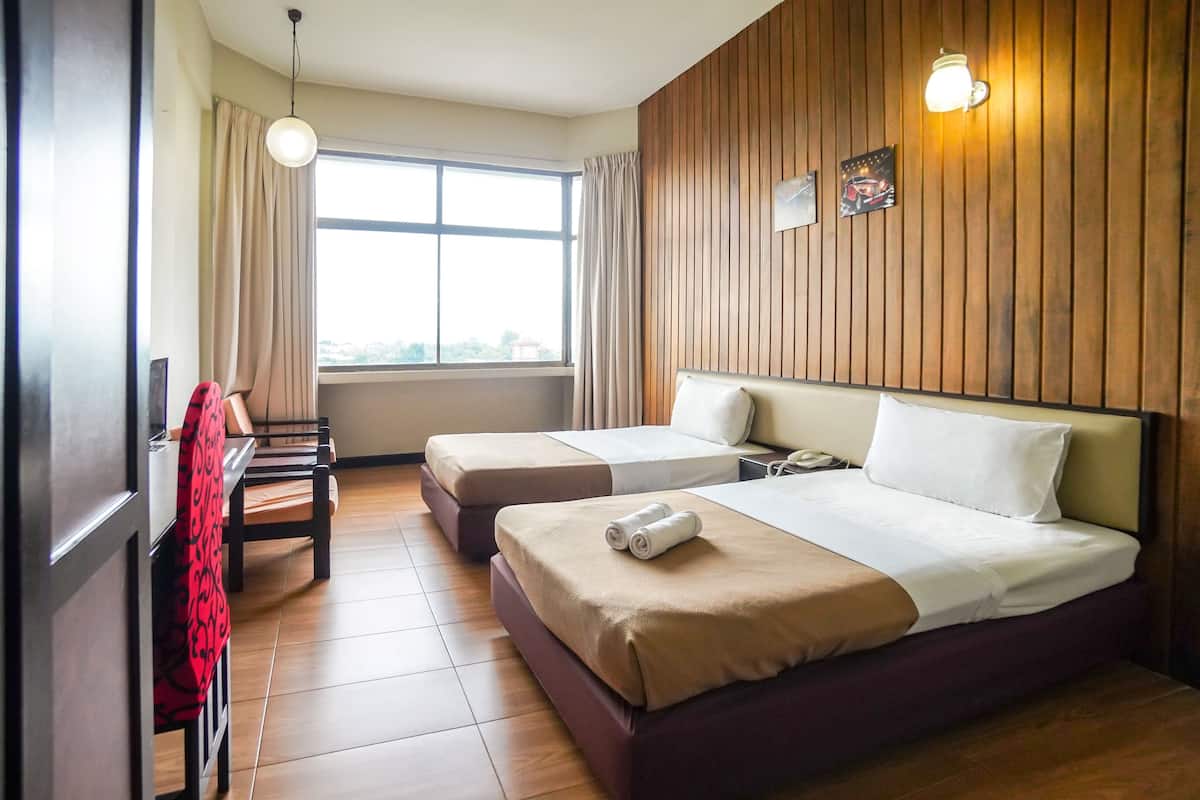 1 bedroom, in-room safe, individually furnished, desk