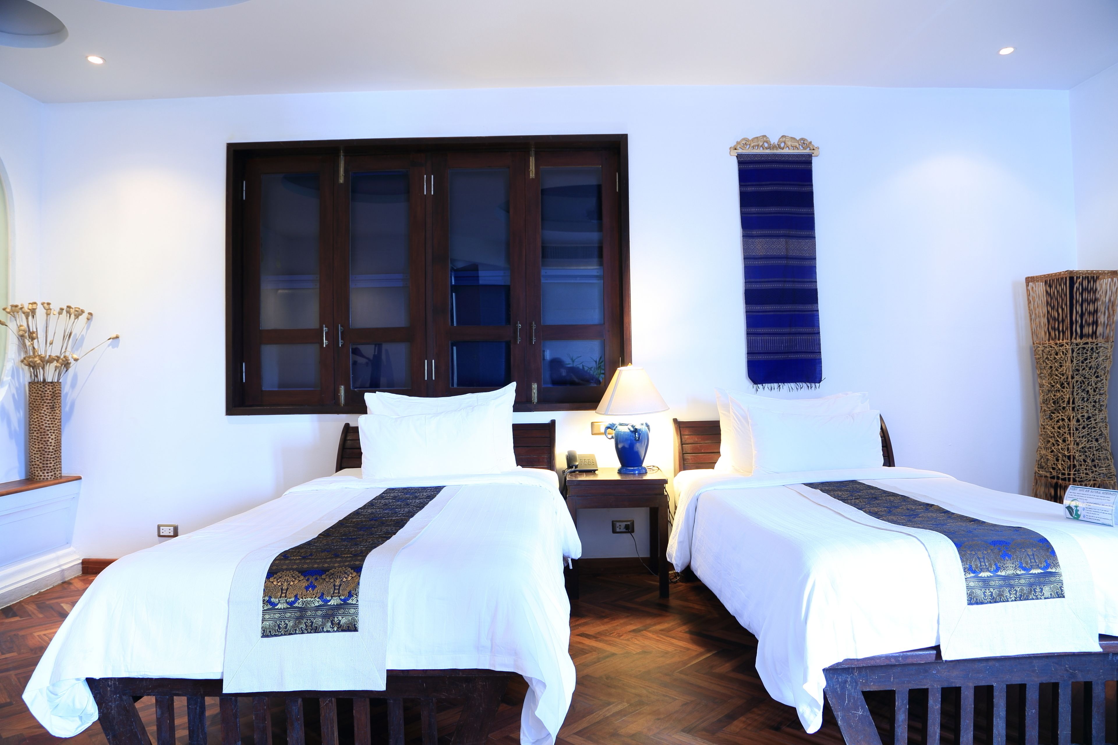 superior twin room | minibar, in-room safe, desk, rollaway beds