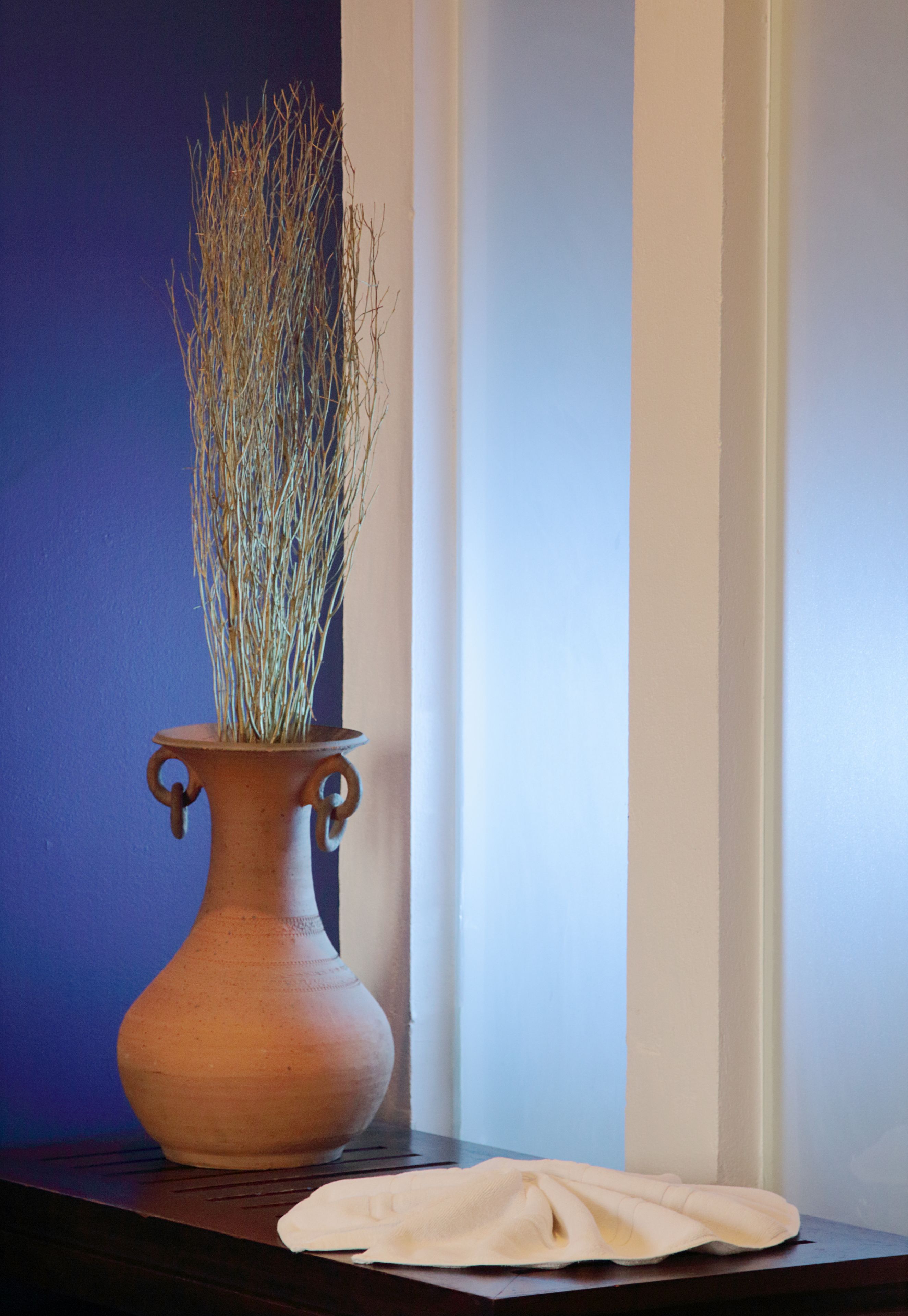 deluxe twin room | bathroom | free toiletries, hair dryer, slippers, towels