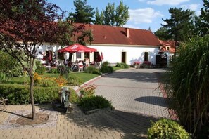 Property entrance - Cesky Statek (Prague)