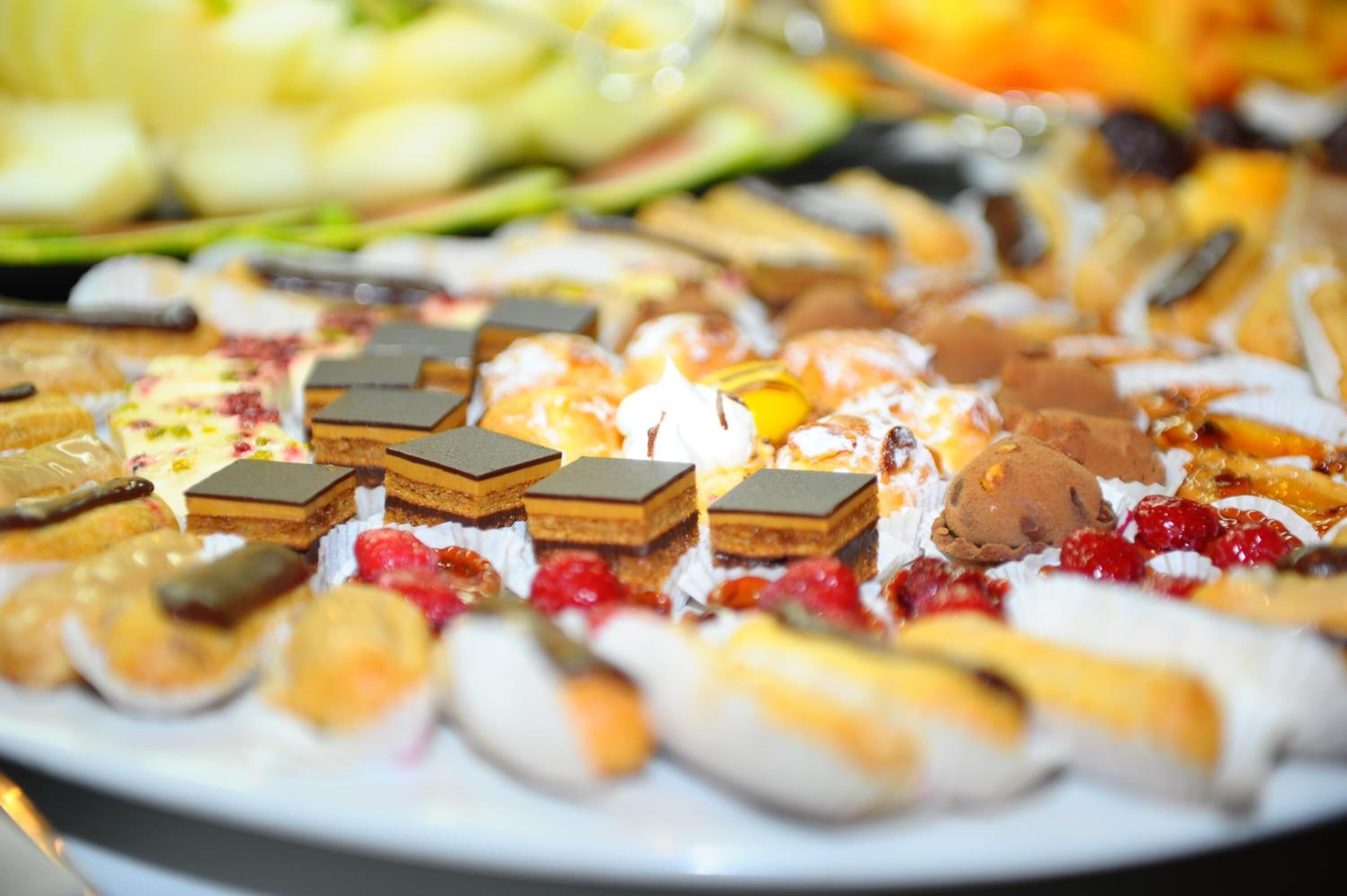 breakfast, lunch and dinner served