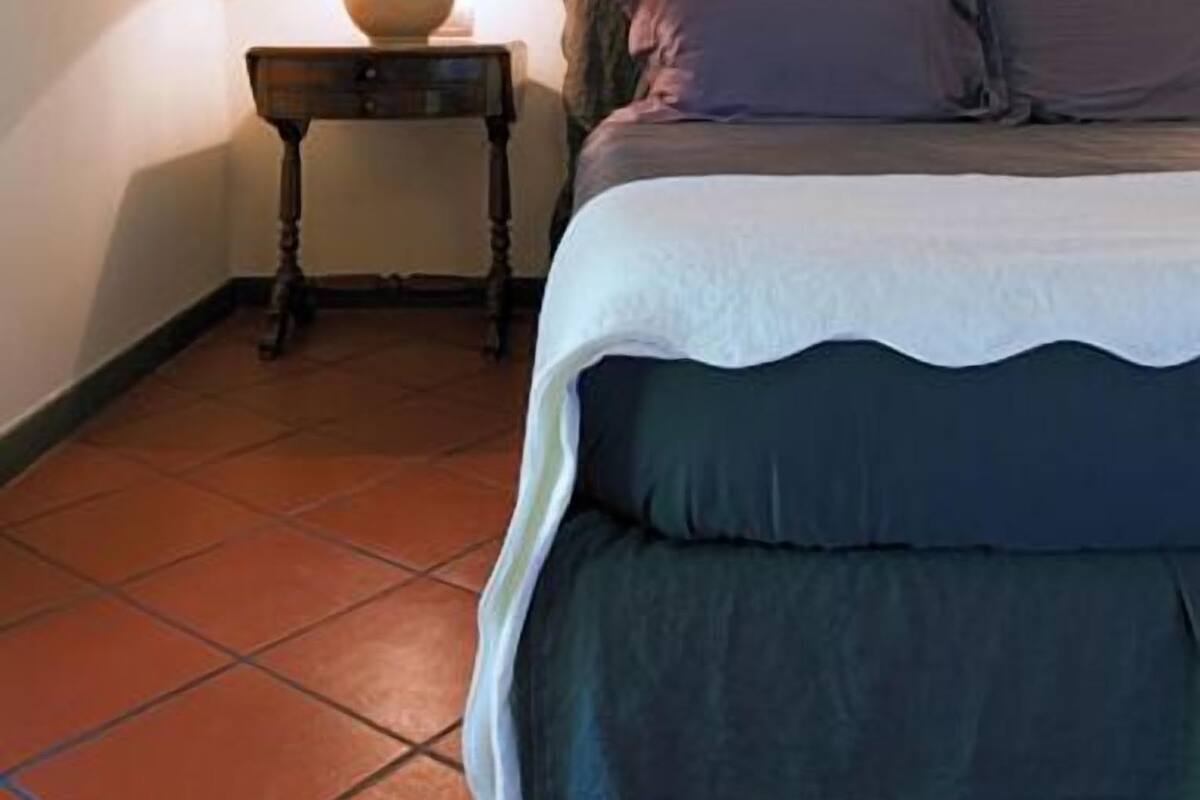 Suite | Premium bedding, minibar, desk, soundproofing
