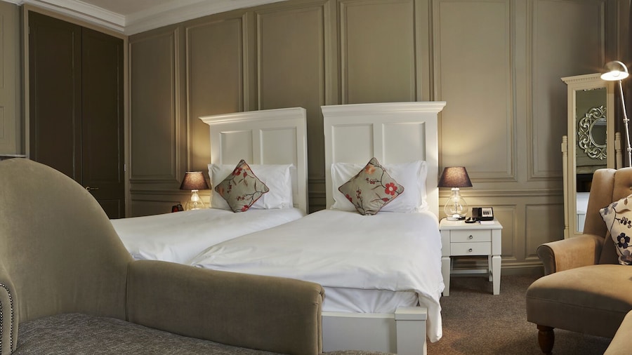 Vanbrugh House Hotel