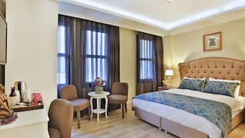 Standard-Doppelzimmer, 1 Doppelbett | Bettwäsche aus ägyptischer Baumwolle, hochwertige Bettwaren