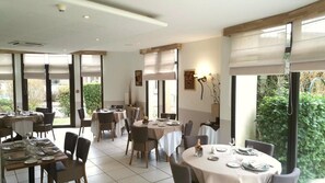 Lunch, dinner served; French cuisine, al fresco dining 