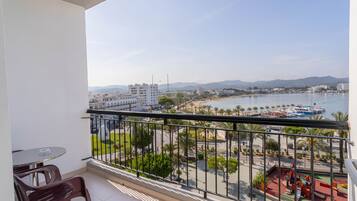 Habitació doble Comfort, 1 llit de matrimoni, vistes al mar | Vista de la platja o del mar