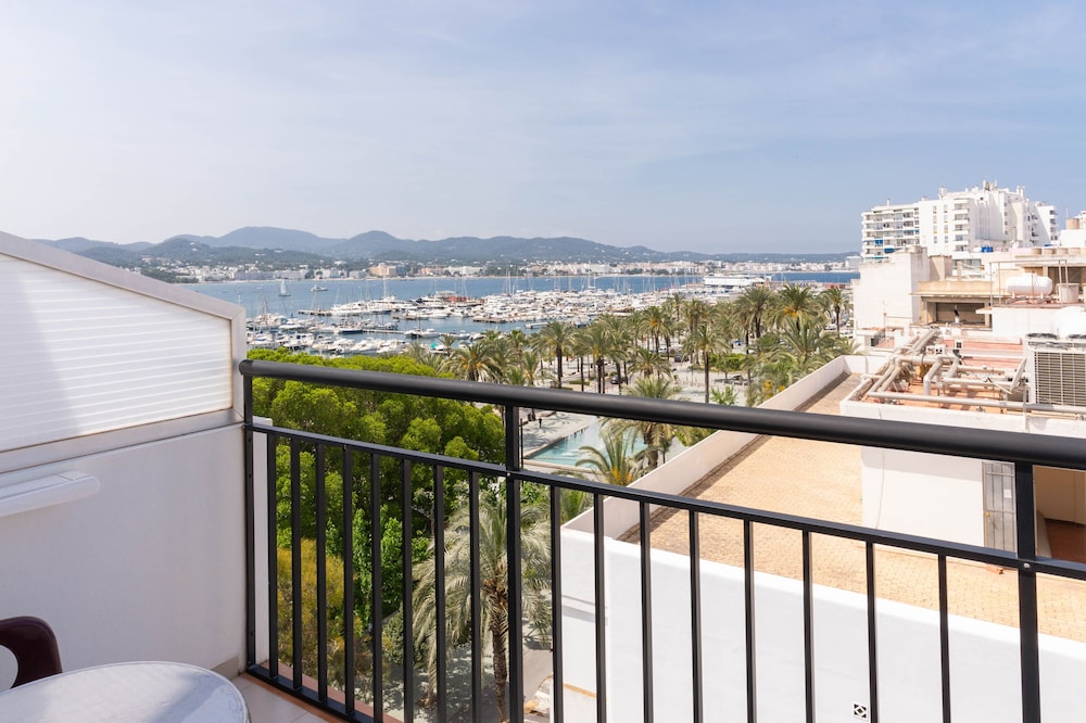 The Red Hotel by null