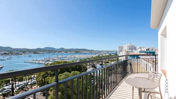 Habitació doble superior, 1 llit de matrimoni gran, vistes al mar | Terrassa o pati